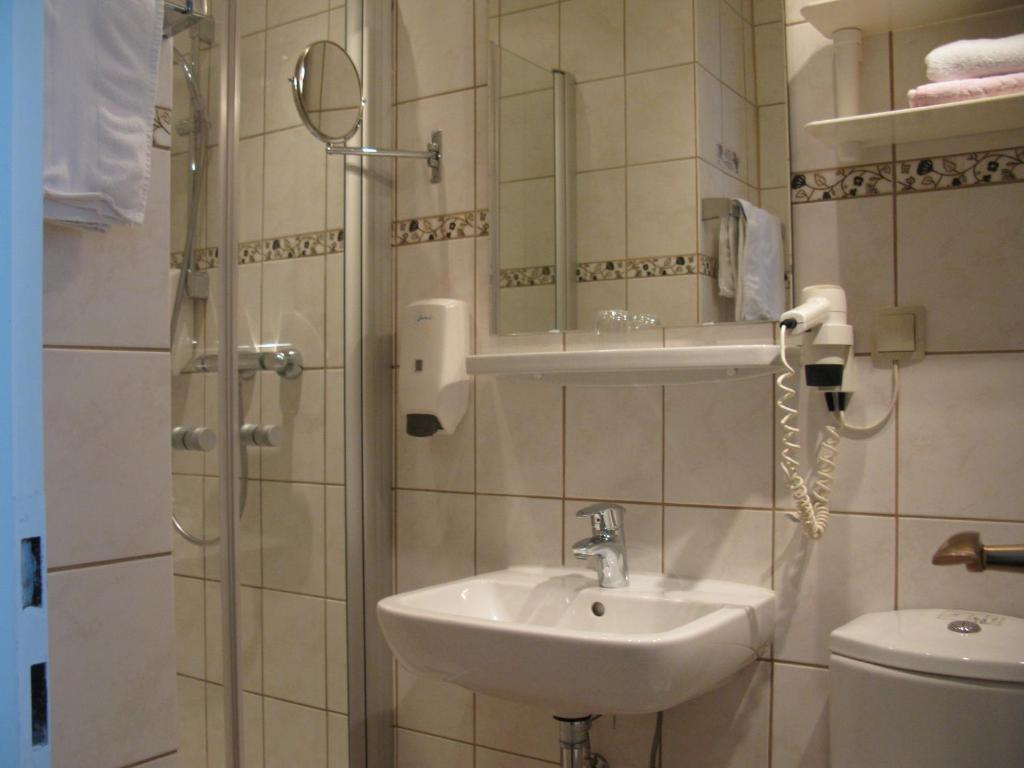 Hotel Waldersee Hannover Bilik gambar